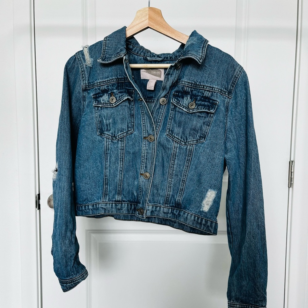 Crop denim jacket! Distressed, jean, perfect for dress